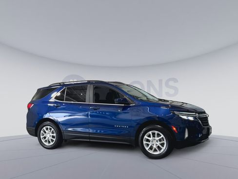 Used 2023 Chevrolet Equinox LT AWD/4WD image 4