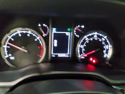 Used 2024 Toyota 4Runner TRD Off-Road image 23