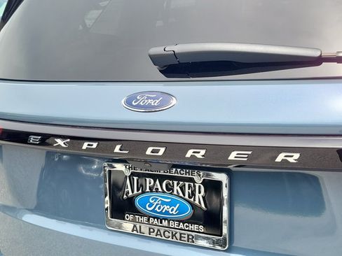 New 2026 Ford Explorer Active RWD image 10