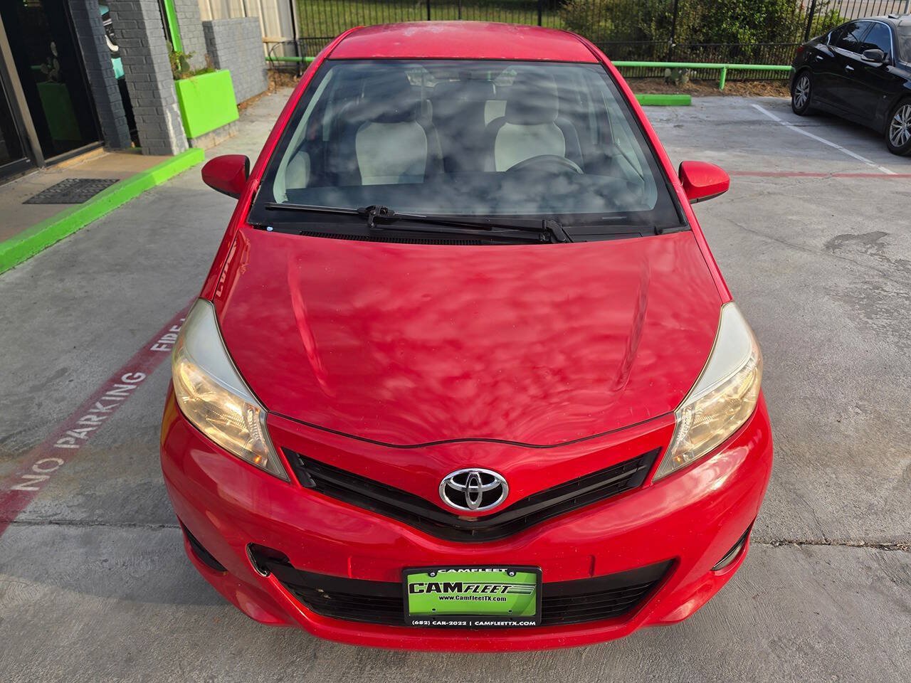 Used 2013 Toyota Yaris L FWD image 53