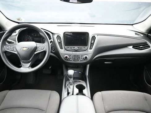 Used 2024 Chevrolet Malibu LT FWD image 16