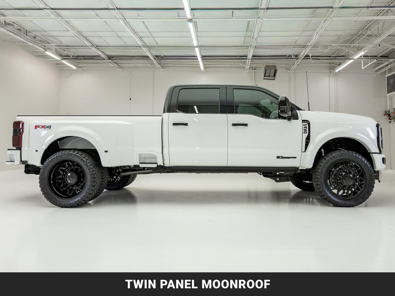 Used 2027 Ford F450 Platinum w/ Platinum Plus Package AWD/4WD image 11