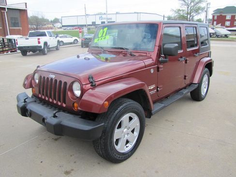 Used 2007 Jeep Wrangler Unlimited Sahara w/ Dual Top Group image 1
