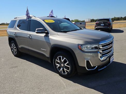 Used 2022 GMC Acadia SLE w/ Driver Convenience Package FWD image 10