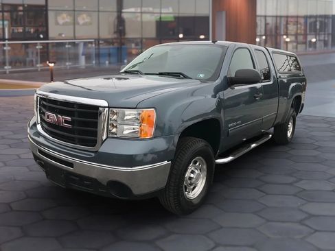 Used 2010 GMC Sierra 2500 SLE image 6