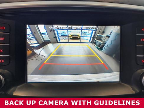 Used 2020 Kia Sorento LX image 20