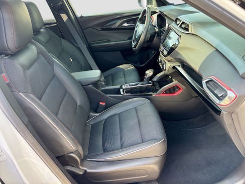 Used 2022 Chevrolet TrailBlazer RS w/ Sun and Liftgate Package image 28