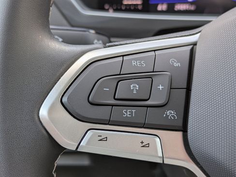 Certified 2023 Volkswagen Tiguan SE image 25