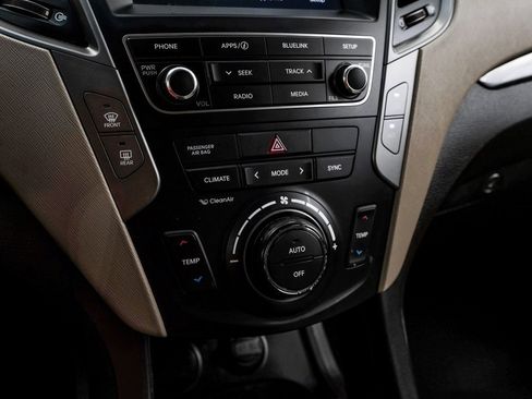 Used 2017 Hyundai Santa Fe Sport image 30