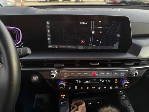 Used 2025 Kia Telluride S image 14