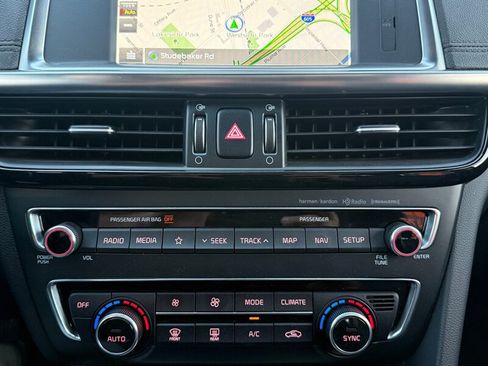 Used 2018 Kia Optima SX w/ Technology Package FWD image 41