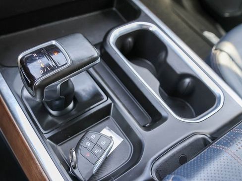 Used 2023 Chevrolet Silverado 1500 High Country w/ Technology Package image 26