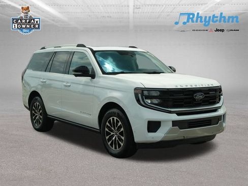 Used 2025 Ford Expedition Platinum AWD/4WD image 1