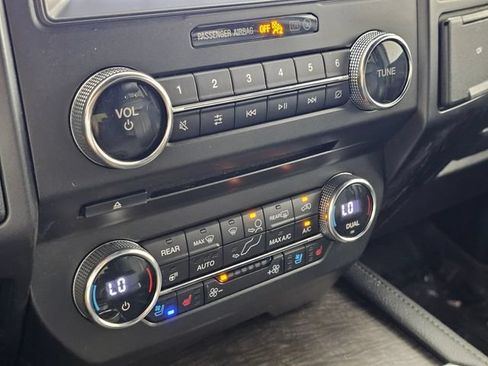 Certified 2018 Ford Expedition Limited AWD/4WD image 30
