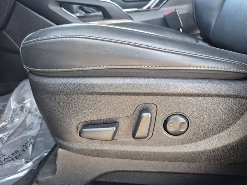 Used 2025 Kia Telluride S image 13