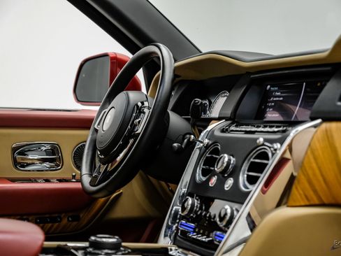 Used 2019 Rolls-Royce Cullinan AWD/4WD image 57