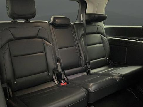 Used 2025 Lincoln Navigator Reserve image 24
