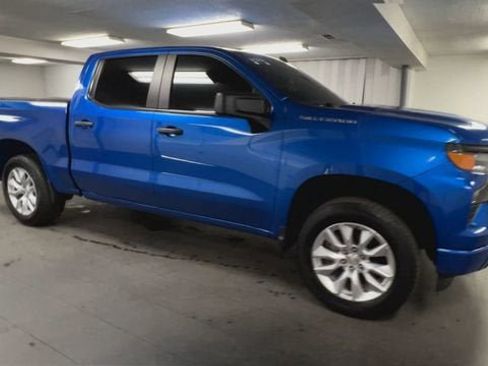 Certified 2022 Chevrolet Silverado 1500 Custom AWD/4WD image 2