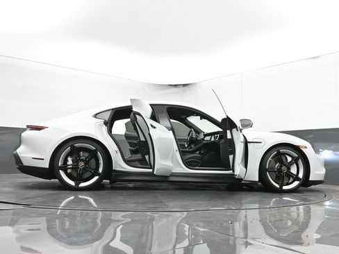 Used 2020 Porsche Taycan 4S image 77