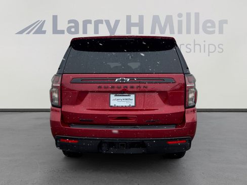 Used 2023 Chevrolet Suburban RST AWD/4WD image 6