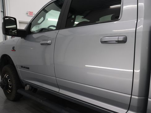 Used 2024 RAM 3500 Big Horn w/ Night Edition AWD/4WD image 32