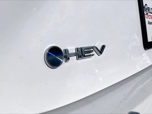 Certified 2025 Toyota Camry SE image 30