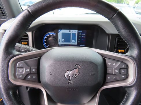 Used 2023 Ford Bronco Badlands AWD/4WD image 19