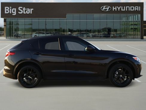 Used 2021 Alfa Romeo Stelvio Sprint w/ Nero Edizione image 5