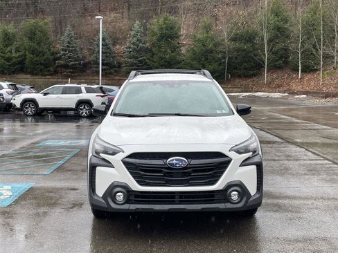 Used 2023 Subaru Outback Onyx Edition image 8