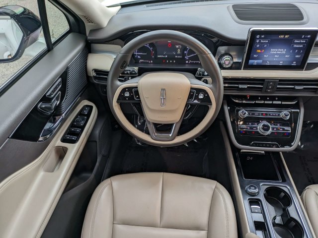 Used 2022 Lincoln Corsair FWD image 16