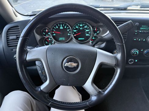 Used 2008 Chevrolet Silverado 1500 LT w/ Power Pack Plus image 11