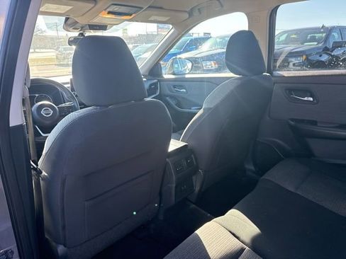 Used 2021 Nissan Rogue SV image 27