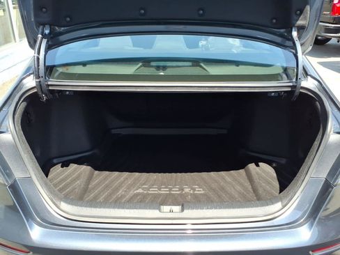 Used 2025 Honda Accord SE image 18