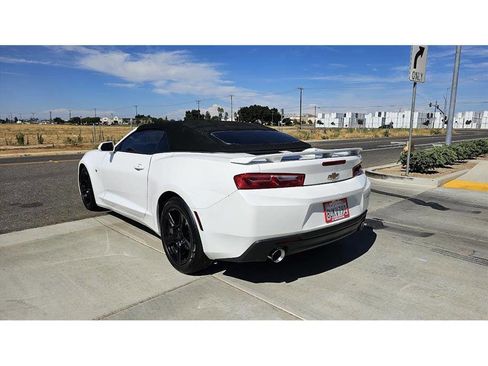 Used 2016 Chevrolet Camaro LT image 6