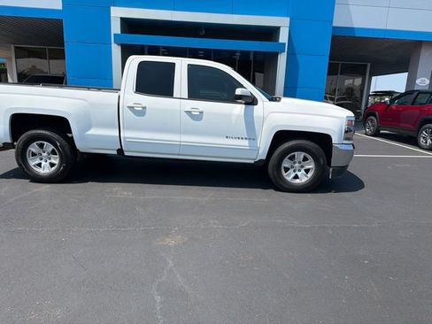 Used 2018 Chevrolet Silverado 1500 LT RWD image 3