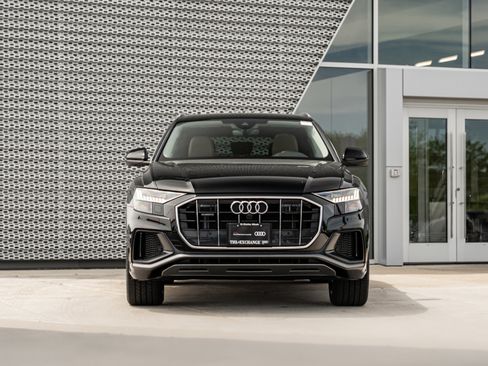 Certified 2023 Audi Q8 Premium Plus AWD/4WD image 35