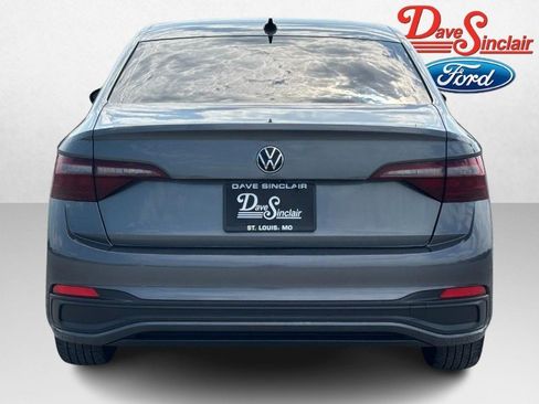 Used 2024 Volkswagen Jetta Sport FWD image 8