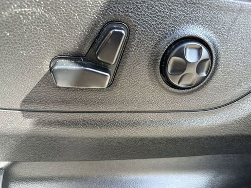 Used 2020 RAM 1500 Big Horn AWD/4WD image 16