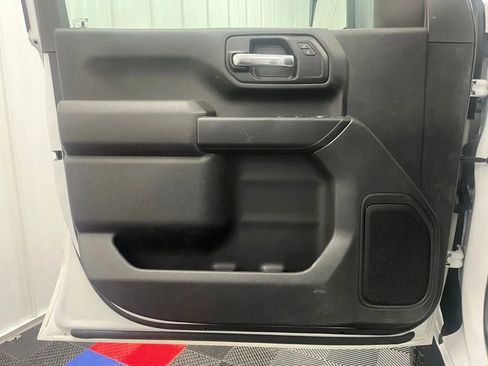 Used 2023 Chevrolet Silverado 2500 Custom w/ Custom Convenience Package AWD/4WD image 6