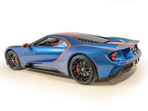Used 2021 Ford GT image 4