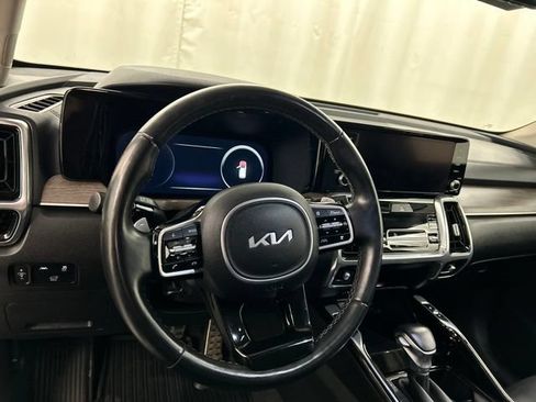 Used 2023 Kia Sorento SX Prestige AWD/4WD image 8