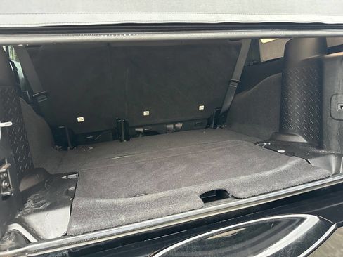 Used 2015 Jeep Wrangler Unlimited Sport image 31