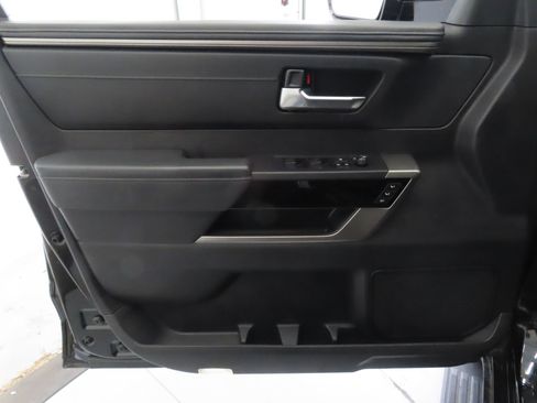 Used 2023 Toyota Sequoia Limited image 11