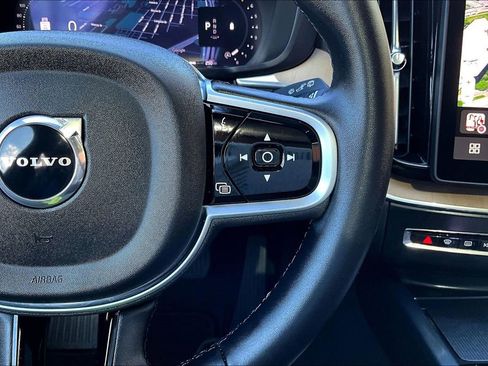 Used 2026 Volvo XC60 B5 Plus w/ Protection Package Premier image 27