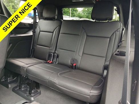 Used 2023 GMC Yukon Denali AWD/4WD image 12