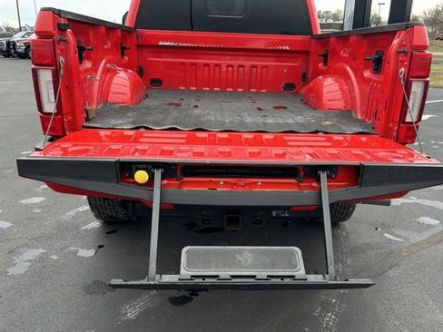 Used 2022 Ford F250 Lariat w/ Lariat Ultimate Package image 8