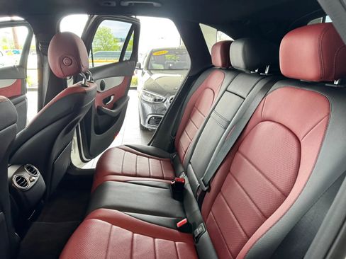 Used 2020 Mercedes-Benz GLC 300 4MATIC image 21