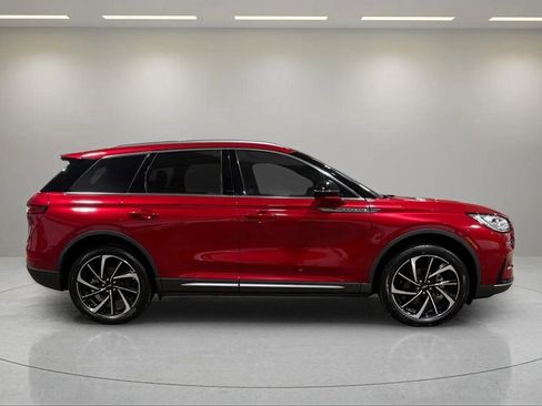 Certified 2023 Lincoln Corsair Reserve w/ Equipment Group 202A image 2