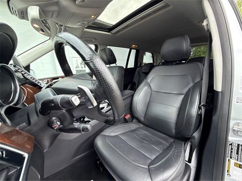 Used 2018 Mercedes-Benz GLS 450 4MATIC image 23