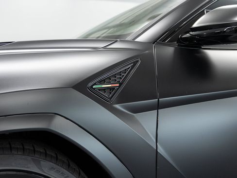 Used 2024 Lamborghini Urus S AWD/4WD image 19